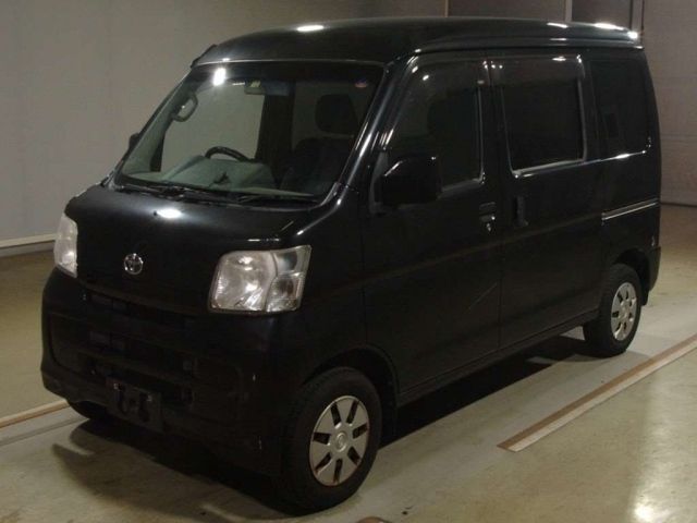 4096 Toyota Pixis van S321M 2015 г. (TAA Hyogo)